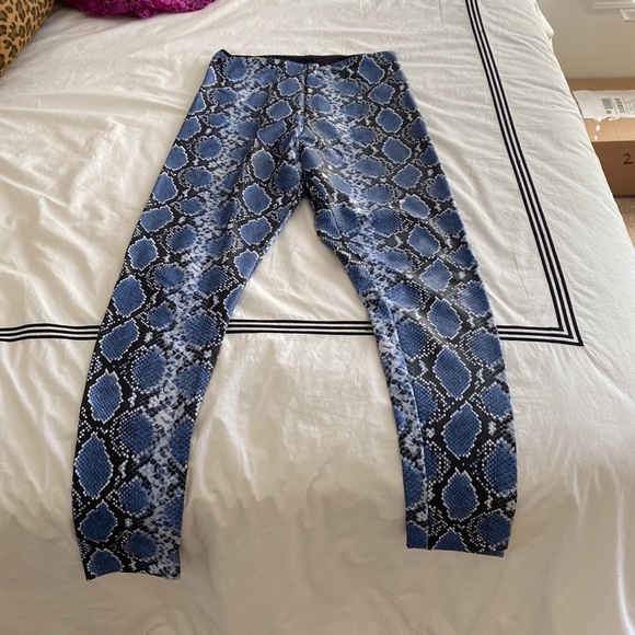 Commando- Blue Snakeskin Faux Leather Highwaisted Leggings - Picture 6 of 6